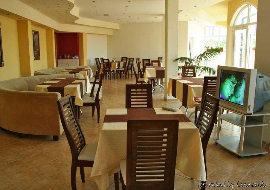 Prestige City Aparthotel Sunny Beach Restaurant photo