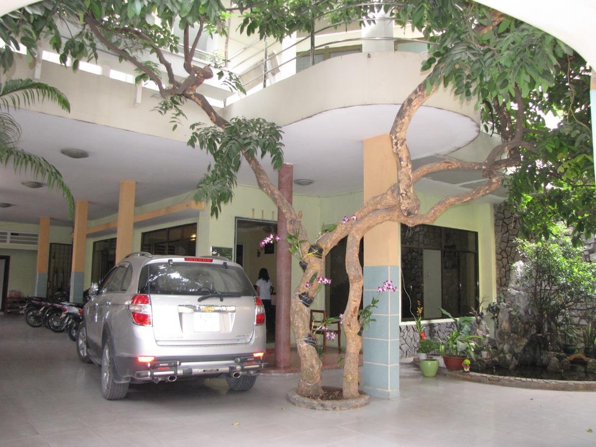 Ngoc Vu Hotel Ho Chi Minh City Exterior photo