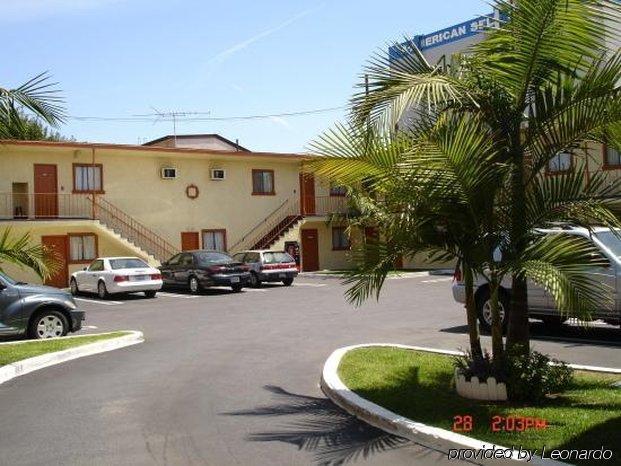 Paradise Inn And Suites Los Angeles Exterior photo