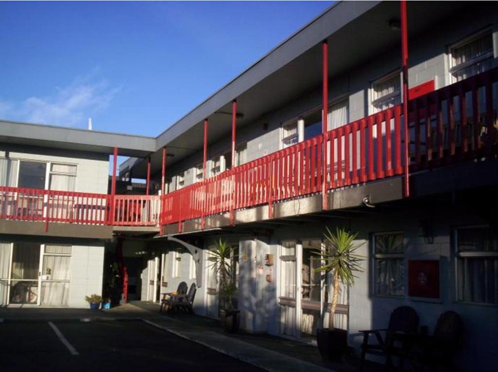 Broadway Motor Inn Palmerston North Exterior photo