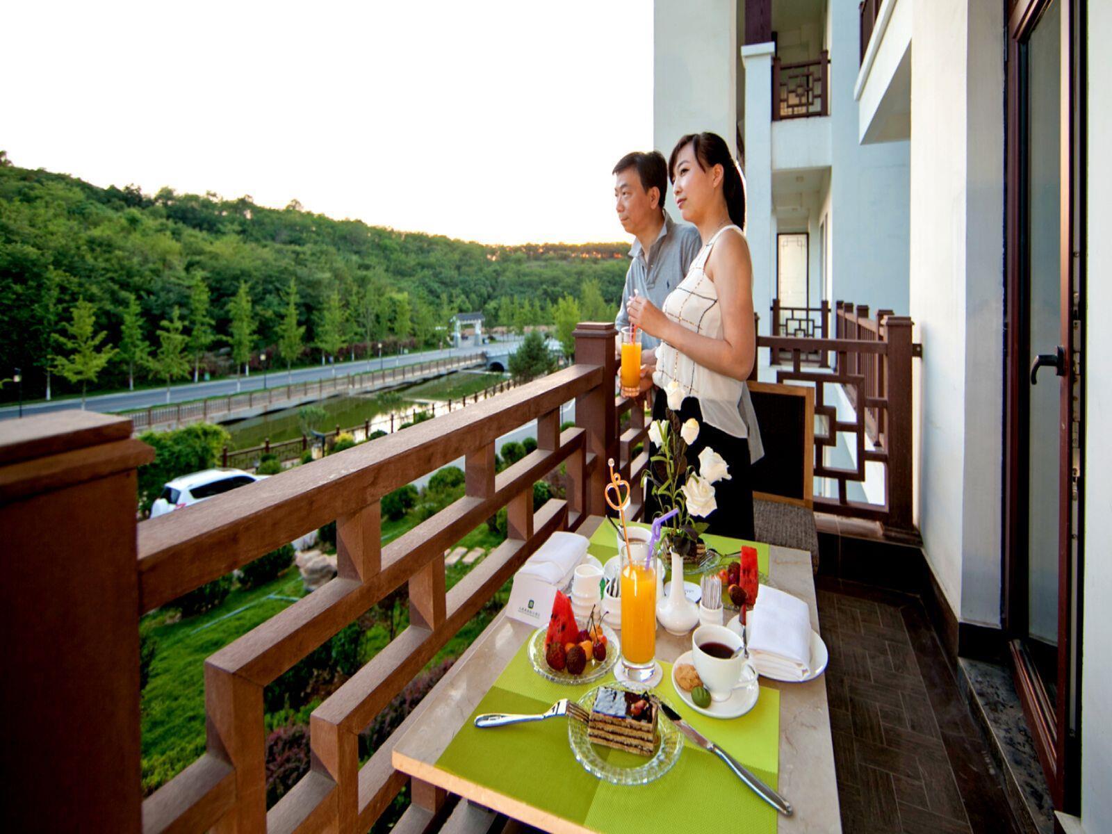 Oriental Spring Resort Dalian Exterior photo