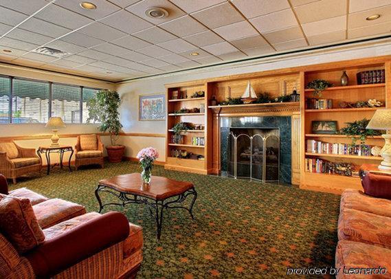 Quality Inn & Suites Monroe Interior photo