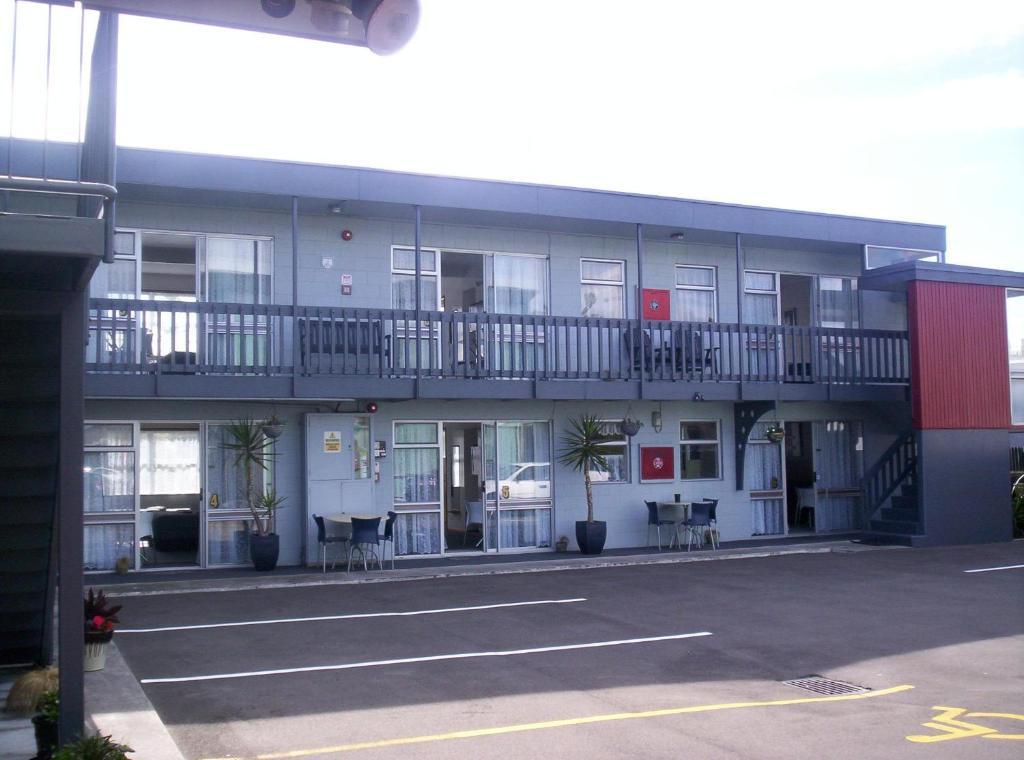 Broadway Motor Inn Palmerston North Exterior photo