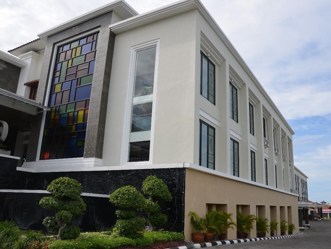 Gran Surya Hotel Banjar  Exterior photo