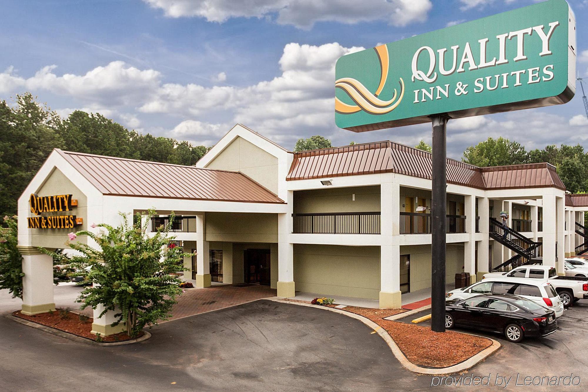 Quality Inn & Suites Near Six Flags - Austell Exterior photo