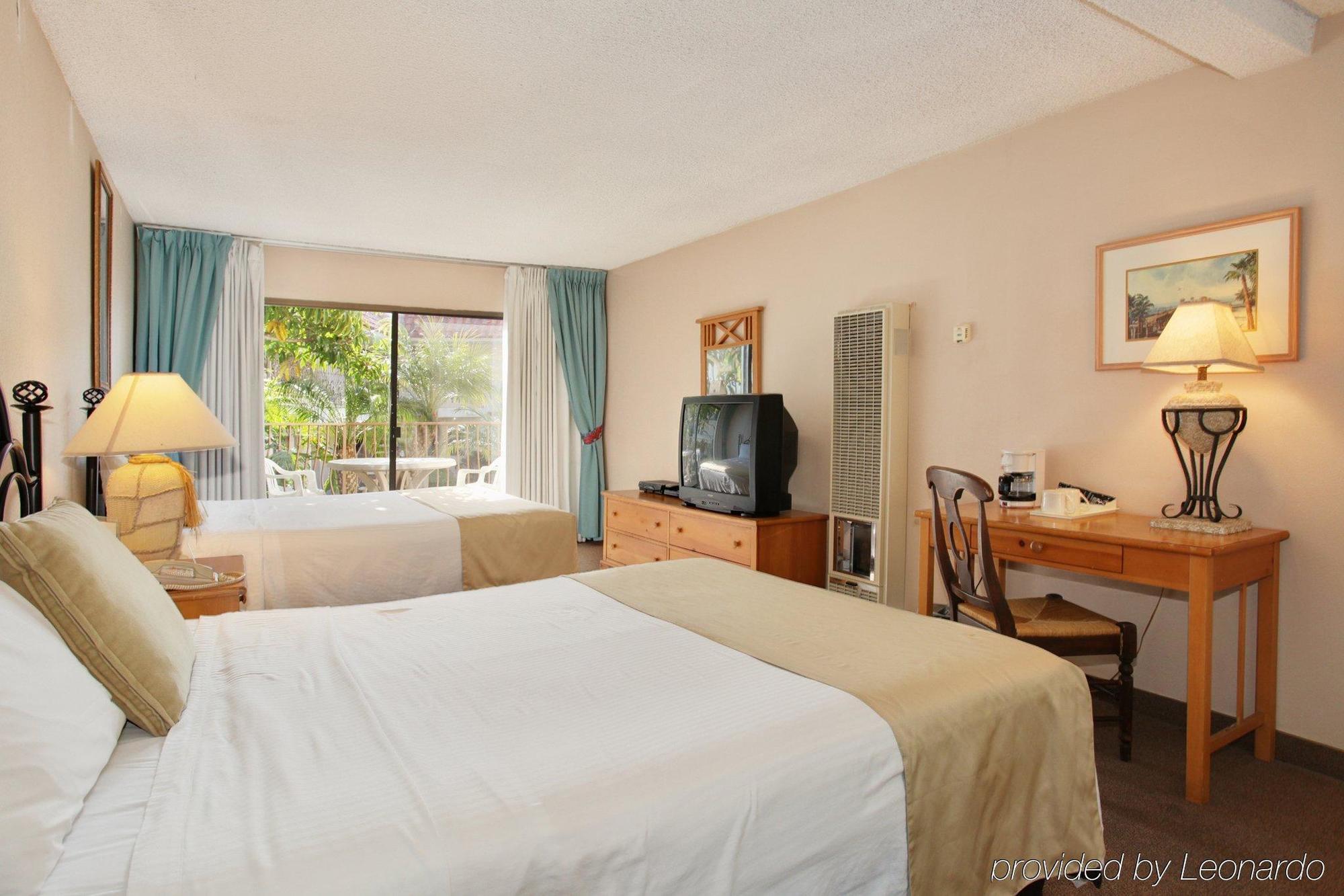 Oceanside Marina Suites - A Waterfront Hotel Room photo