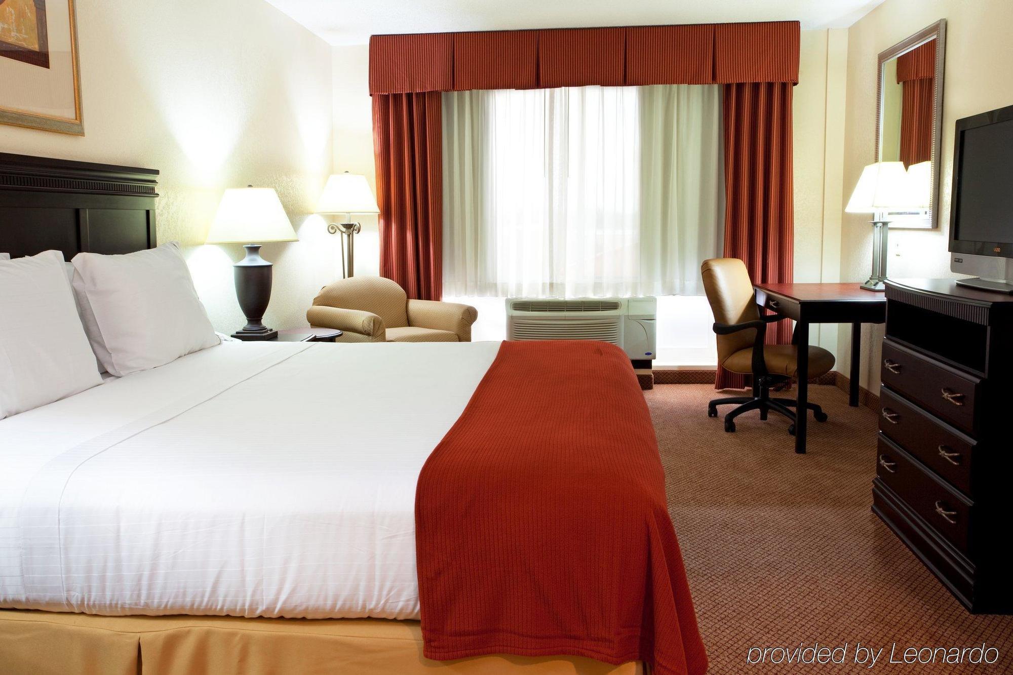 Holiday Inn Express Hotel & Suites Scott-Lafayette West, An Ihg Hotel Room photo