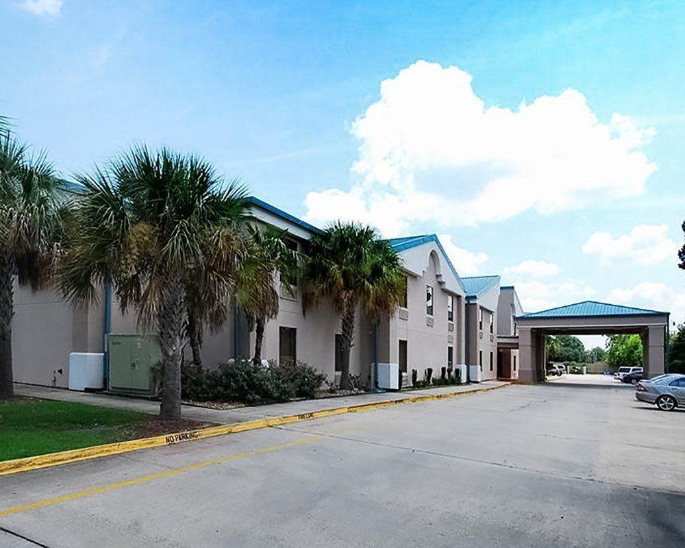 Quality Inn And Suites Lafayette Exterior photo