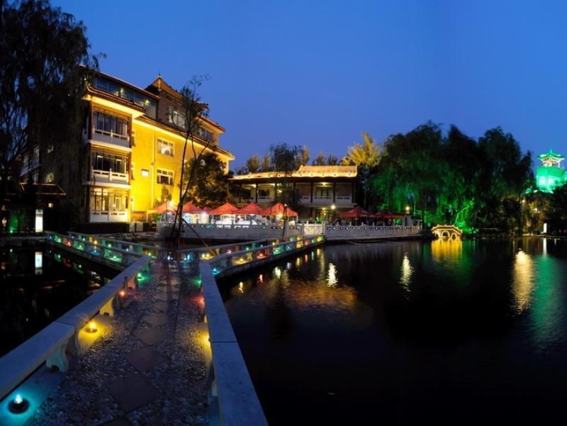 Beijing Sichuan Dragon Garden Hotel Exterior photo