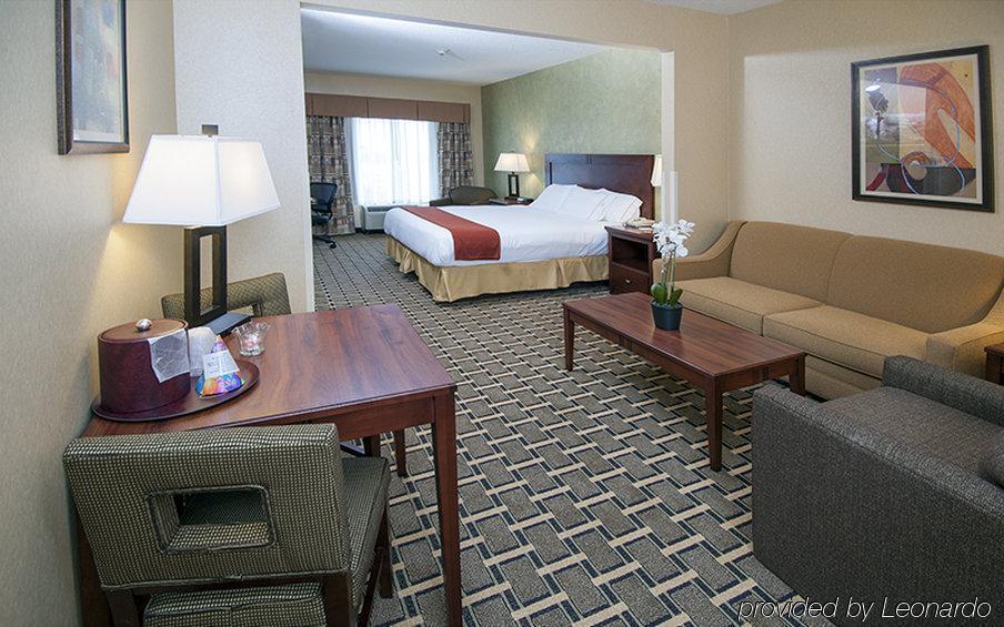 Holiday Inn Express Hotel & Suites Youngstown North-Warren/Niles, An Ihg Hotel Room photo
