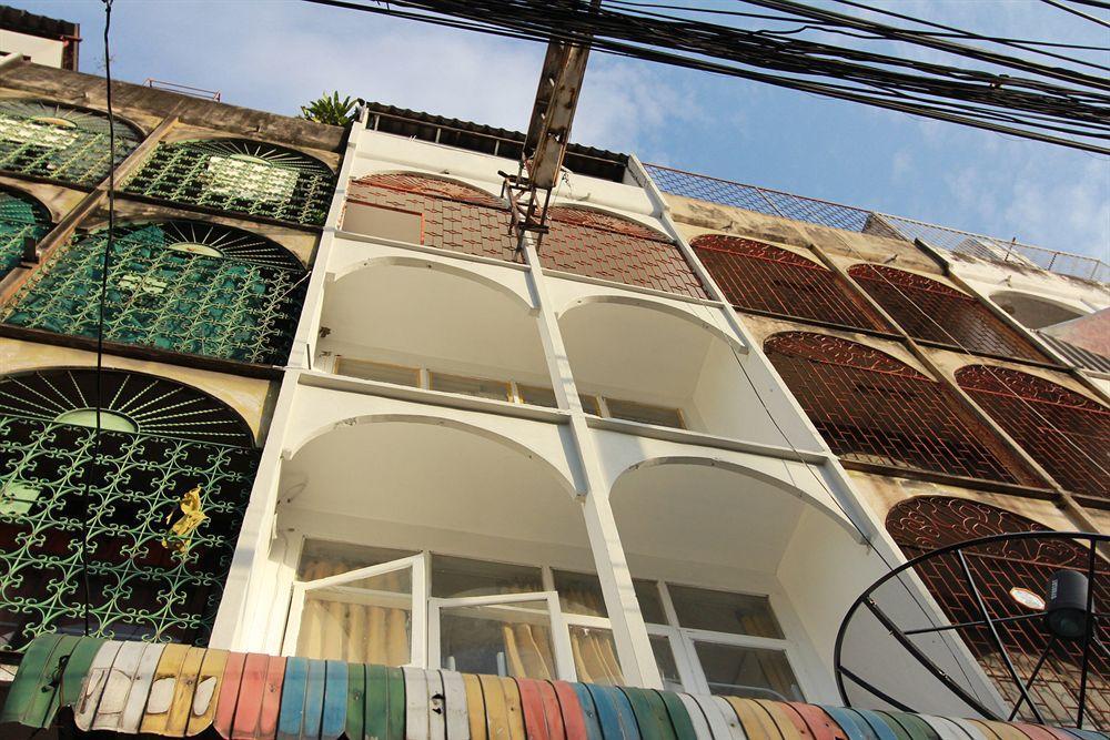 Oyo 688 Bangkok Hub Hostel Exterior photo