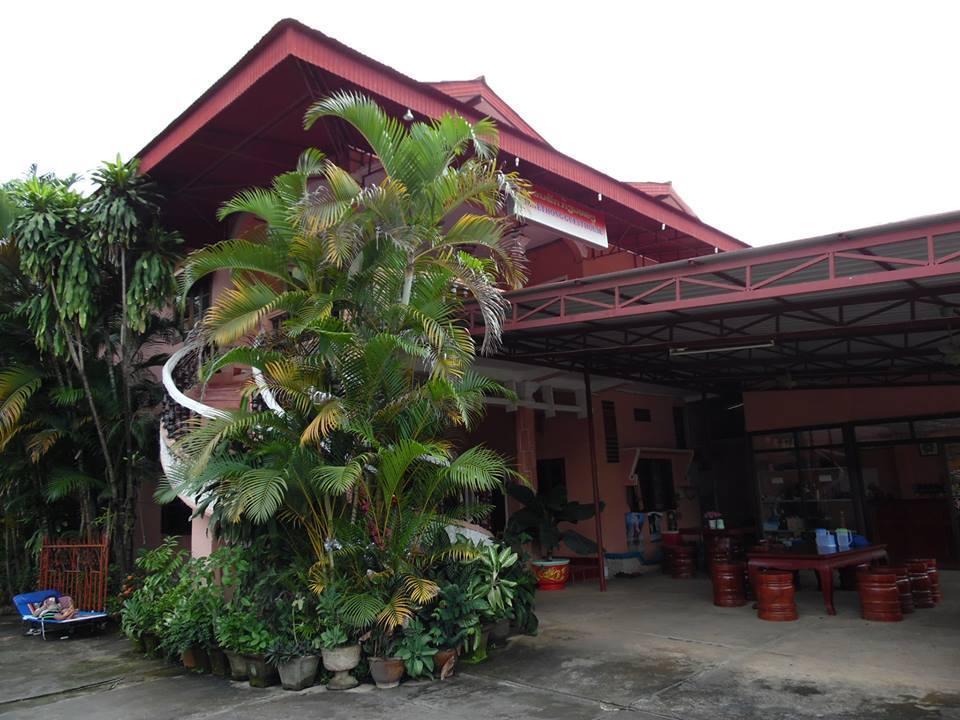 Viengsavanh Guesthouse Vang Vieng Exterior photo