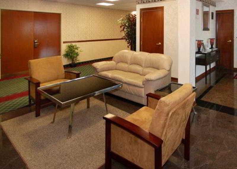 Comfort Suites Columbus East Interior photo