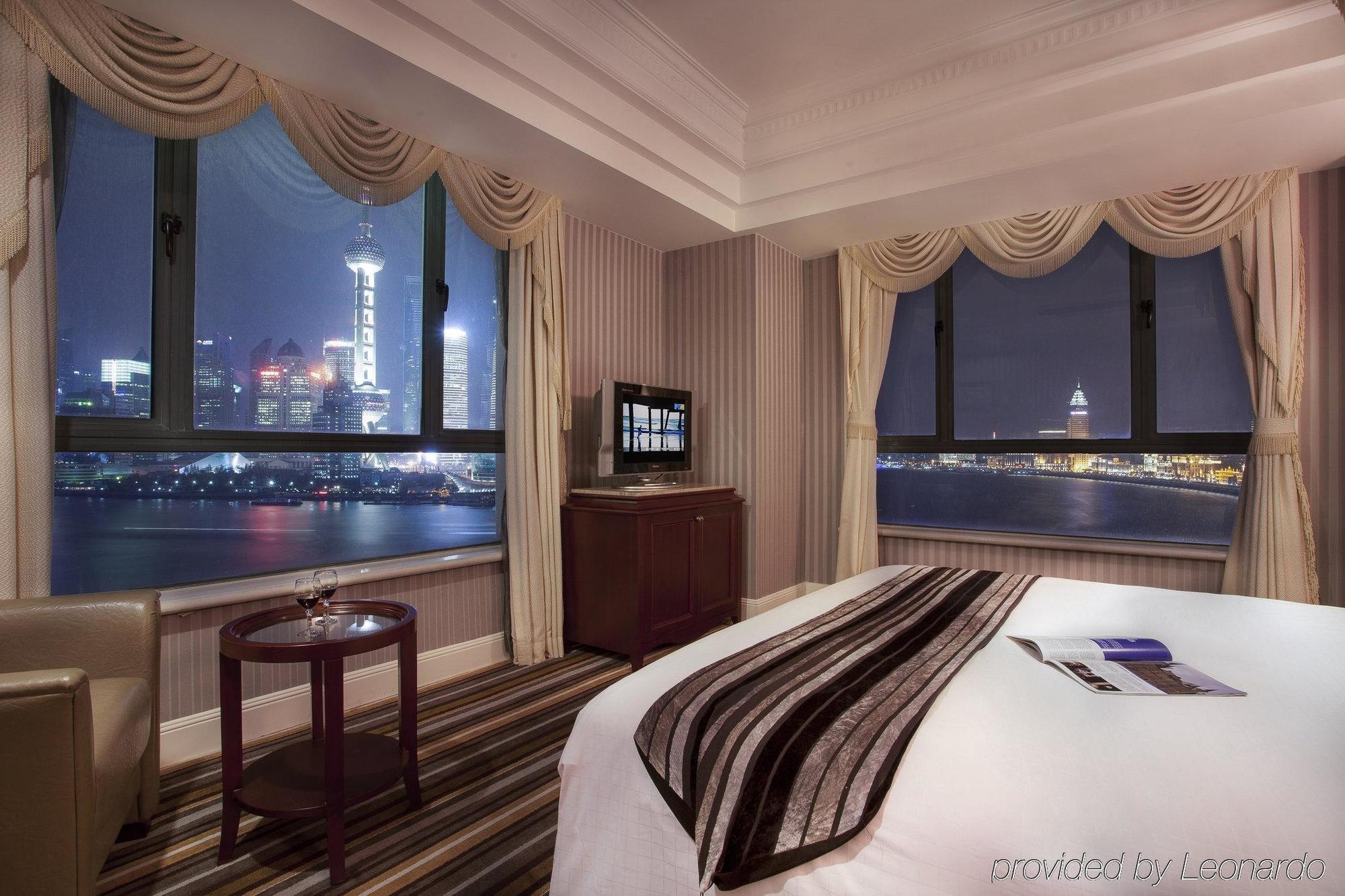 The Seagull On The Bund Hotel Shanghai Room photo
