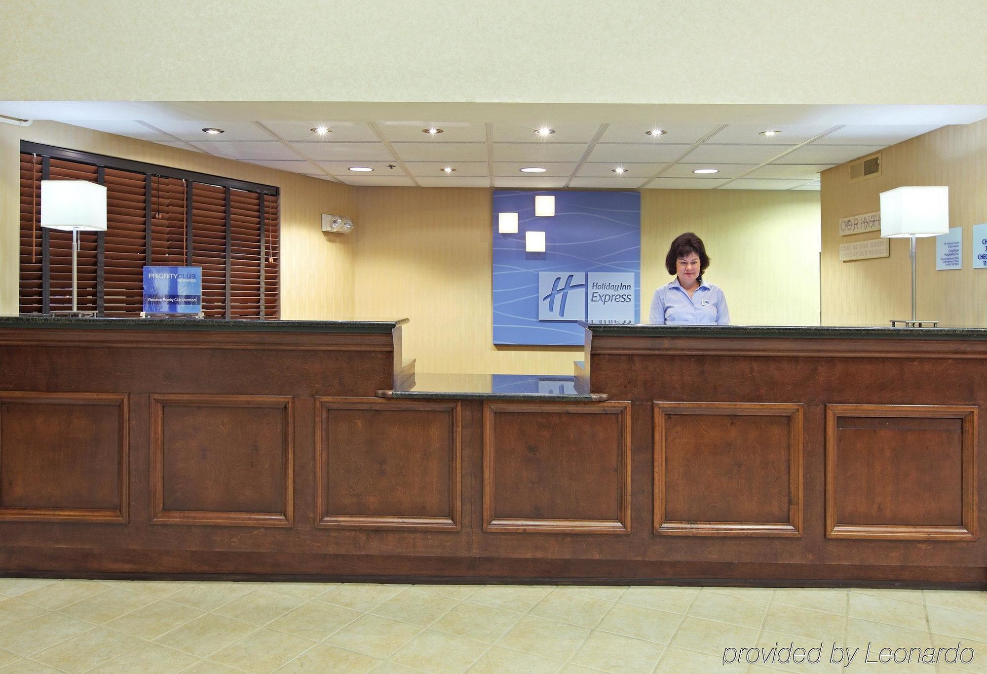 Holiday Inn Express Hotel & Suites Corinth Interior photo