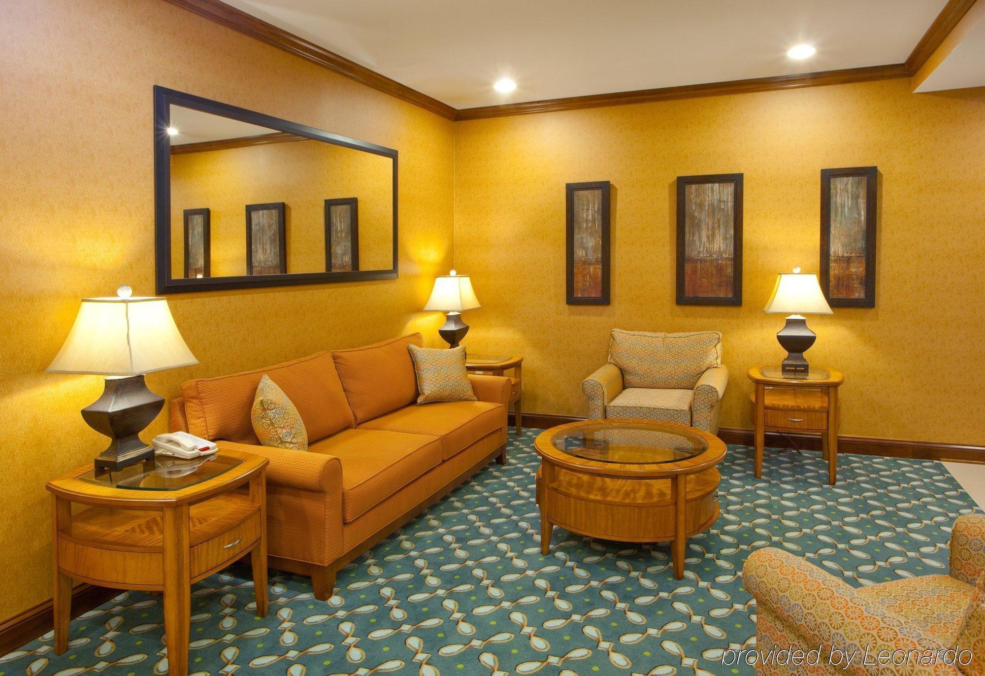 Holiday Inn Express & Suites Culpeper, An Ihg Hotel Interior photo