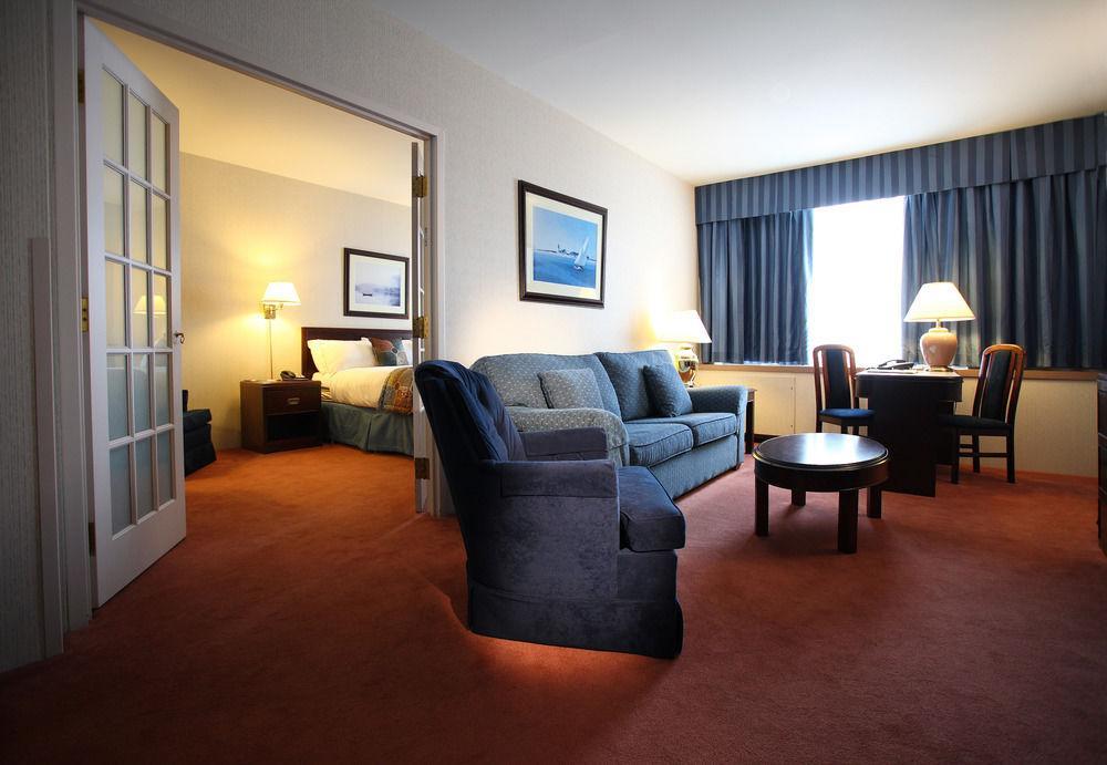 Delta Hotels By Marriott Dartmouth Halifax Exterior photo