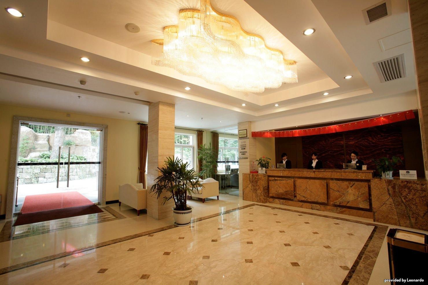 BW Huangshan Resort & Spa Interior photo