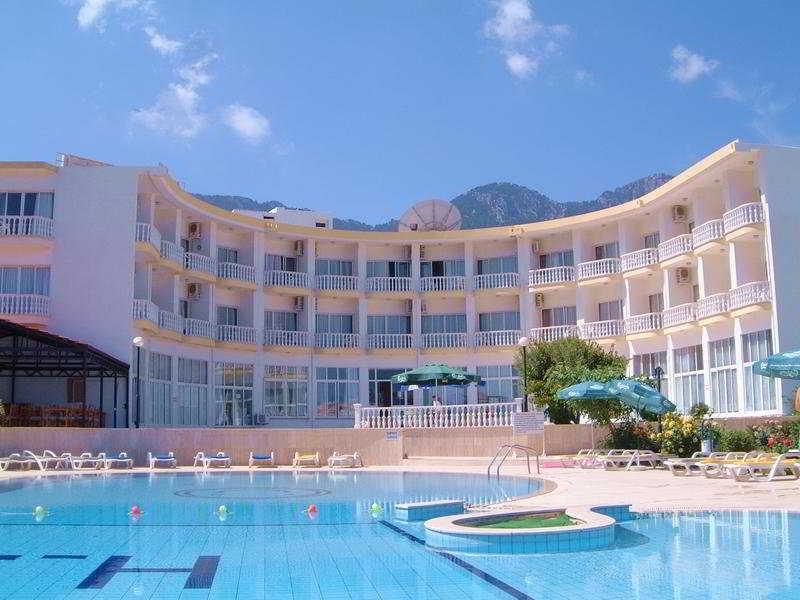 Sempati Hotel Kyrenia  Exterior photo