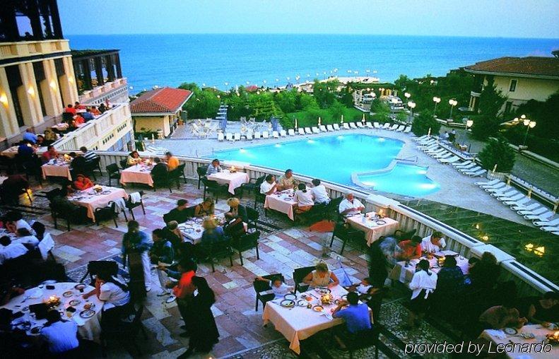 Klassis Resort Hotel Silivri Restaurant photo