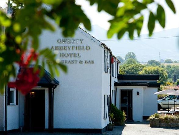 Abbeyfield Hotel Bangor  Exterior photo