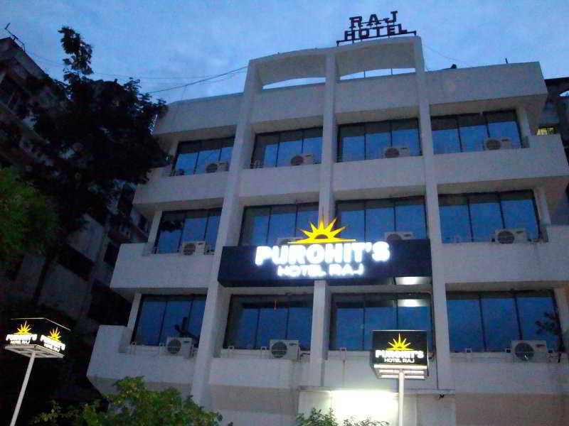 Purohit S Hotel Raj Surat Exterior photo