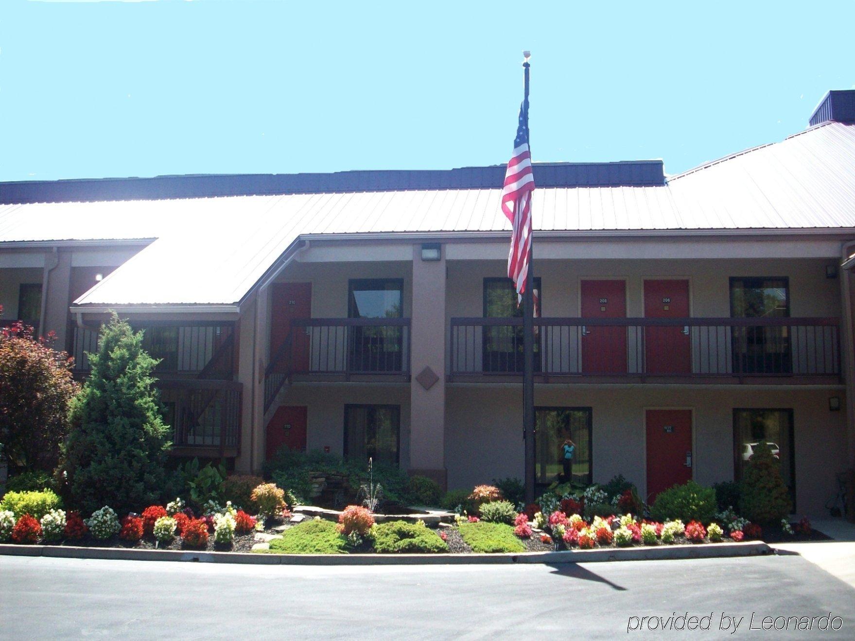 Red Roof Inn Kingsport Exterior photo