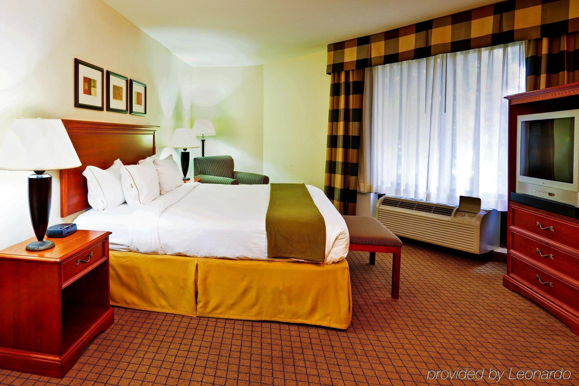 Holiday Inn Express Hotel & Suites Jackson - Flowood, An Ihg Hotel Room photo