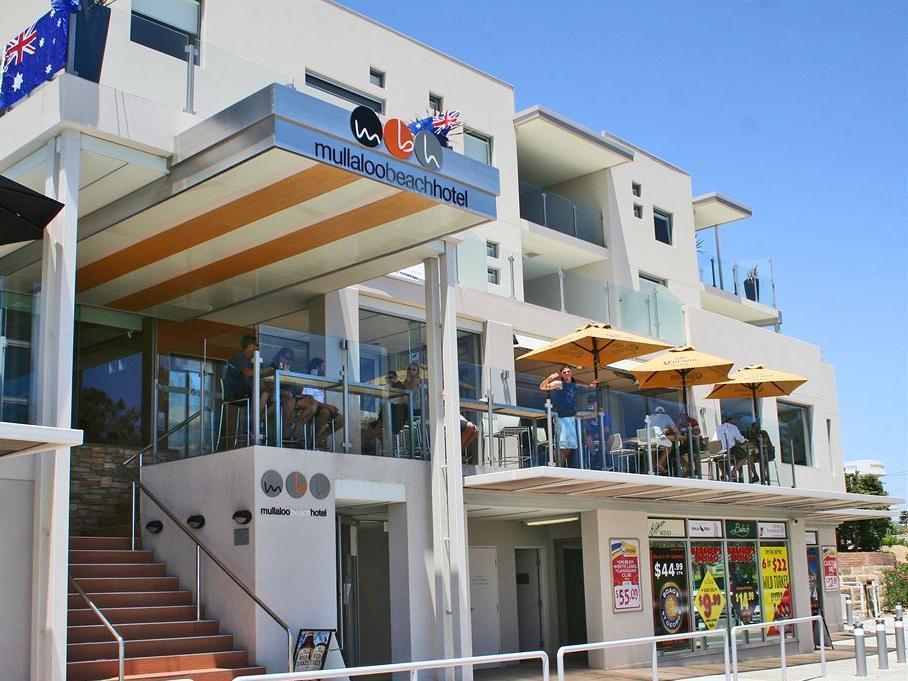 Mullaloo Beach Hotels & Apartments Exterior photo