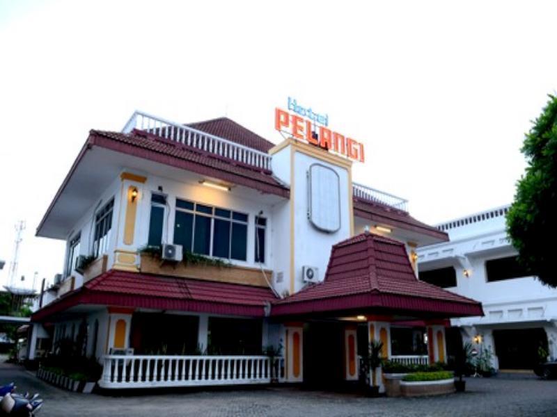 Hotel Pelangi Malang, Kayutangan Heritage Exterior photo