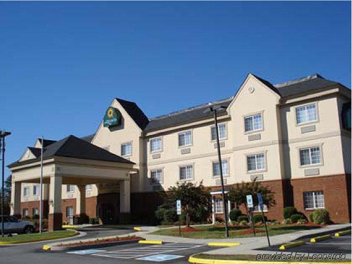 La Quinta Inn By Wyndham Richmond South Exterior photo