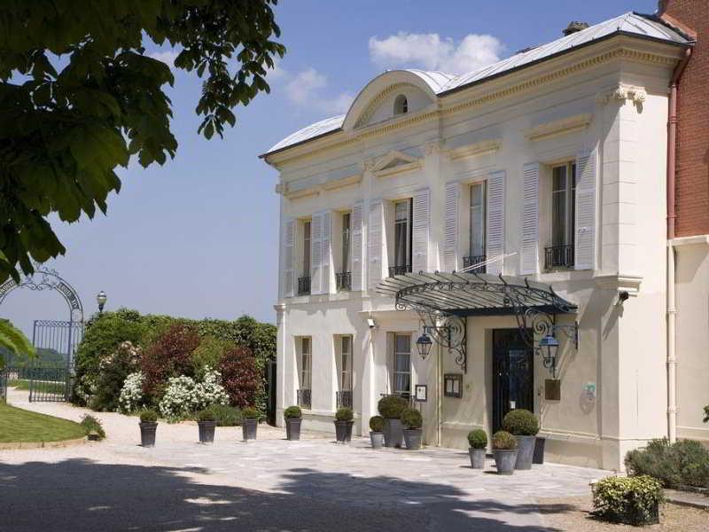 Pavillon Henri IV Hotel Saint-Germain-en-Laye Exterior photo