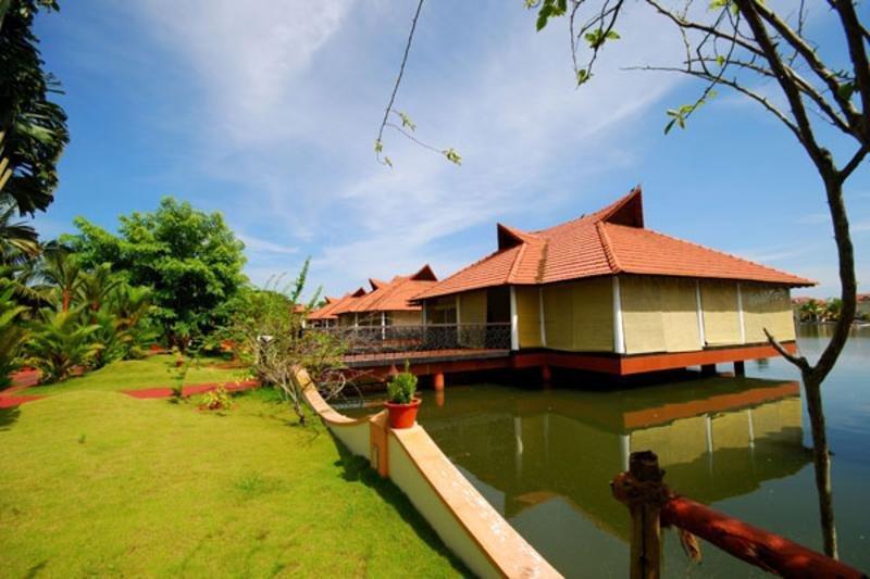 Sterling Lake Palace Alleppey Alappuzha Exterior photo