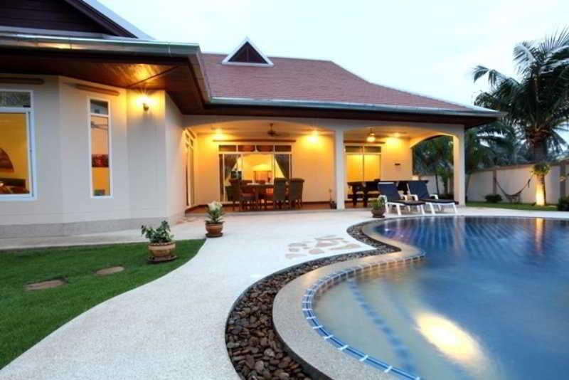 The Chase & Foxlea Villas Pattaya Exterior photo