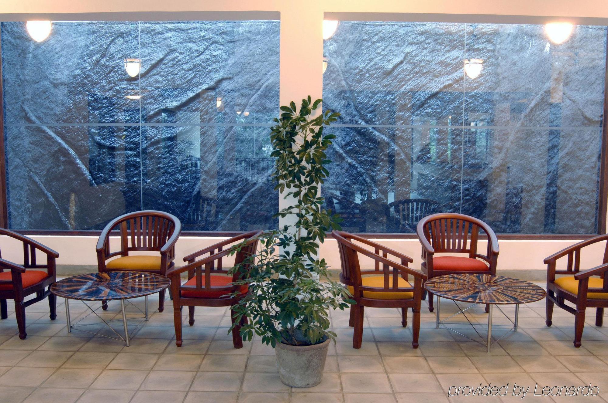 Hotel Hilltop Kandy Interior photo