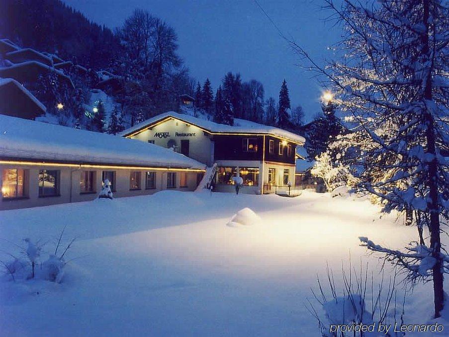 Vista Resort Hostel Zweisimmen Exterior photo