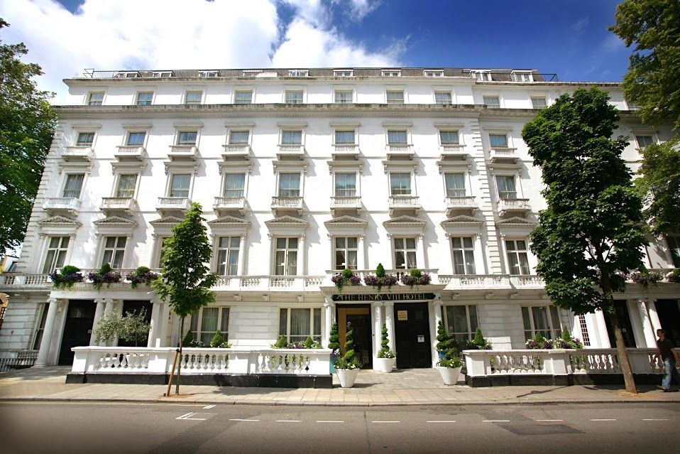 Henry VIII Hotel London Exterior photo