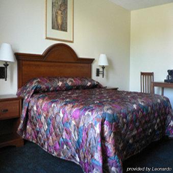 Inns Of Virginia Woodbridge Room photo