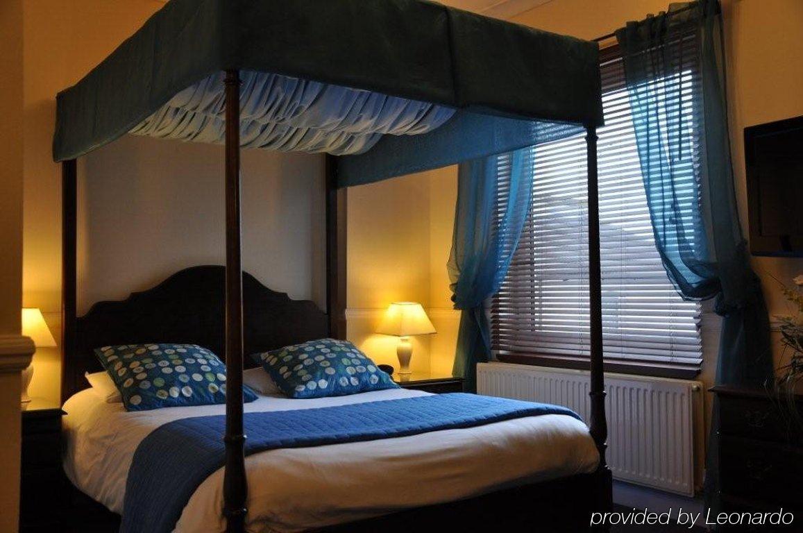 Camelia Hotel Southend-on-Sea Room photo