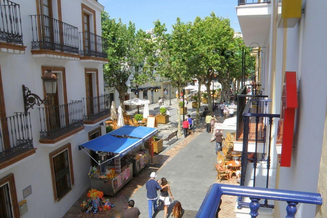 Hotel Puerta Del Mar Nerja Exterior photo
