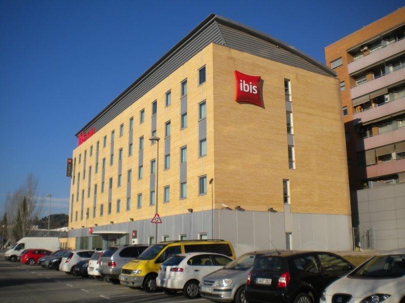 Ibis Barcelona Molins De Rei Hotel Exterior photo