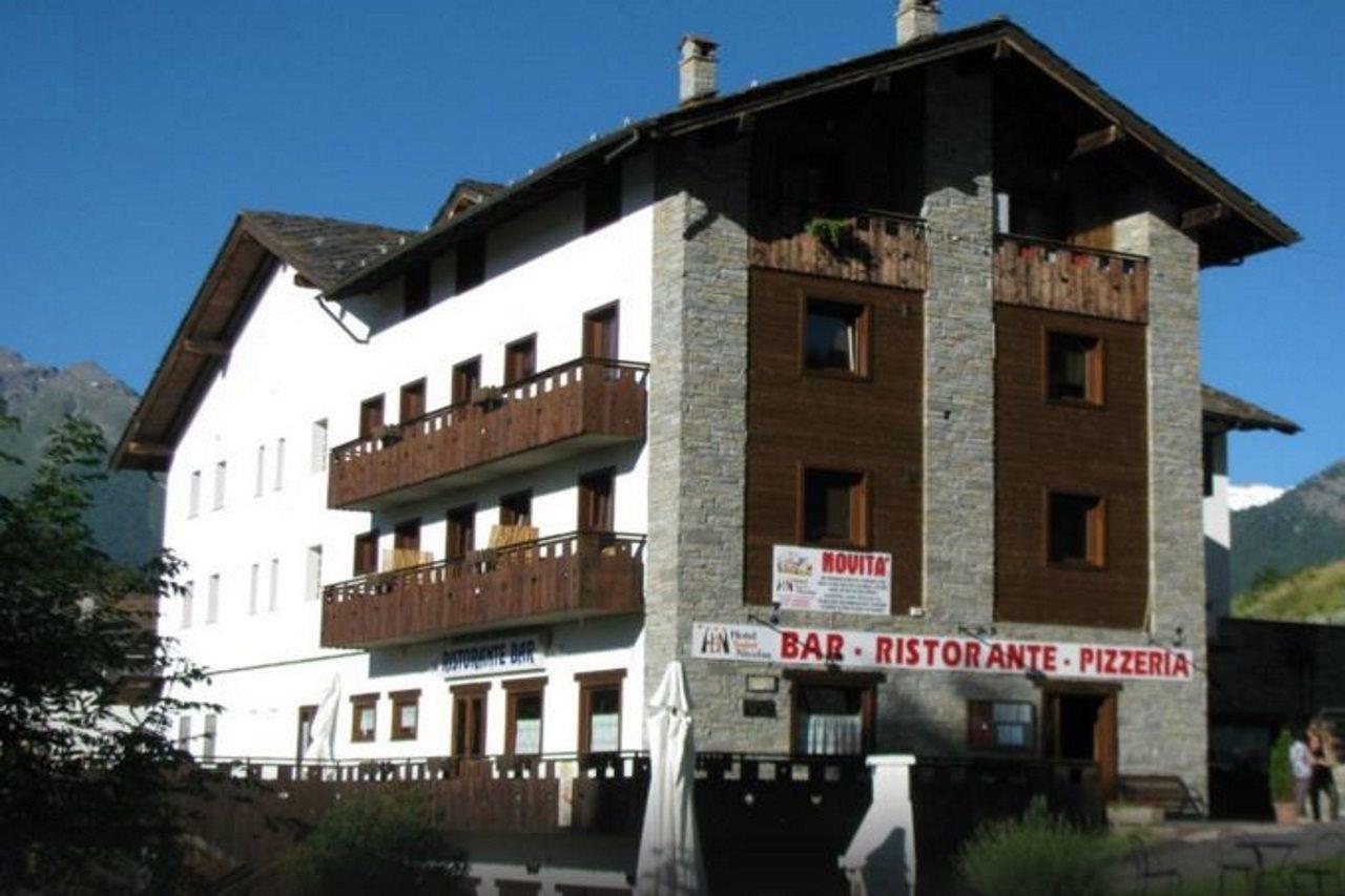 Hotel & Restaurant Saint Nicolas Gran Paradiso Aosta Exterior photo