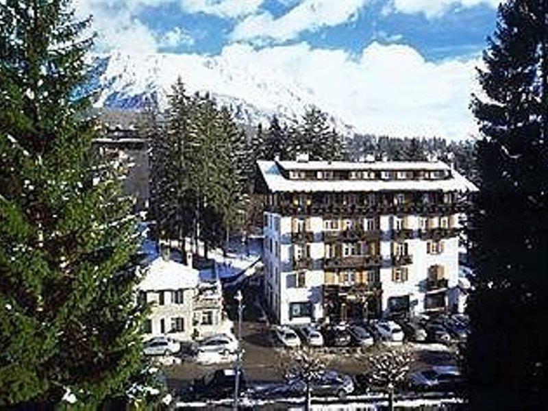 Hotel Majoni Cortina d'Ampezzo Exterior photo