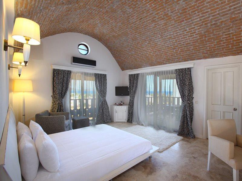 Temenos Luxury Suites Hotel & Spa Ortakent Exterior photo