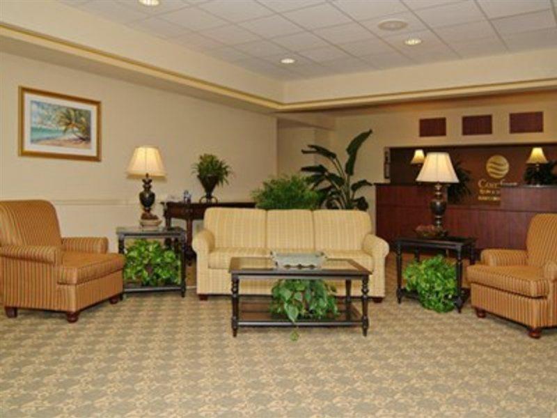 Comfort Inn & Suites Airport Fort Myers Interior photo