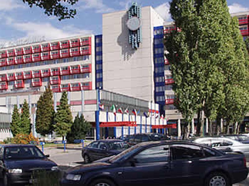 Premium Business Hotel Bratislava Exterior photo