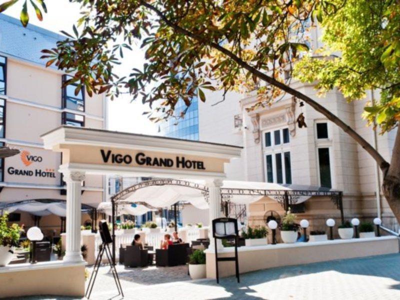 Vigo Grand Hotel Ploiesti Exterior photo