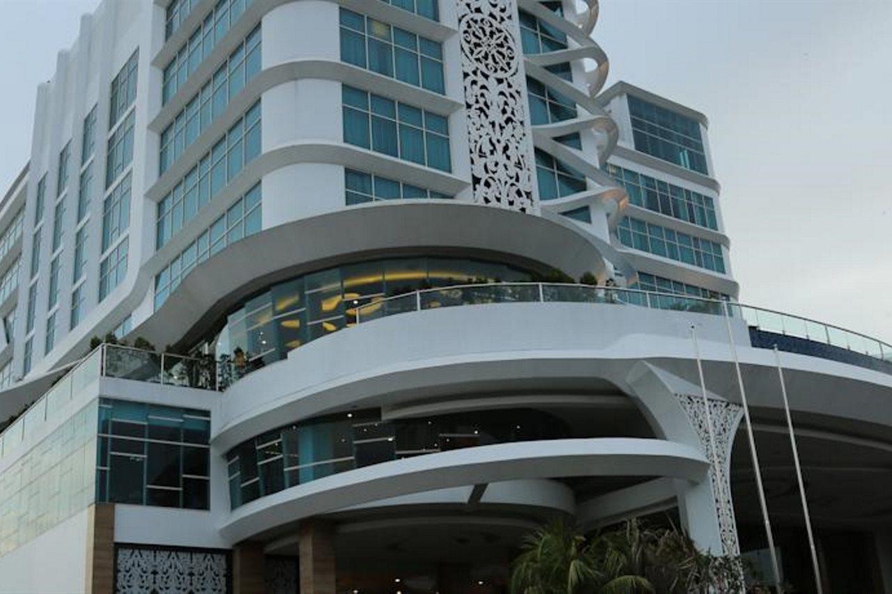 Golden Tulip Galaxy Banjarmasin Hotel Banjarmasin  Exterior photo