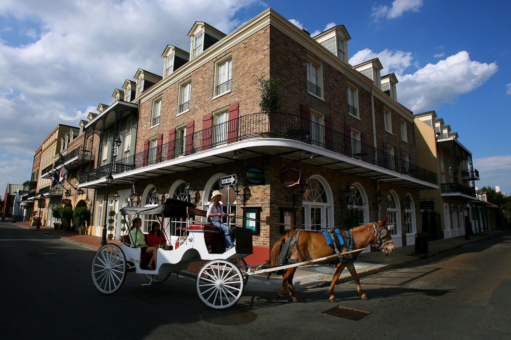 Maison Dupuy Hotel New Orleans Exterior photo