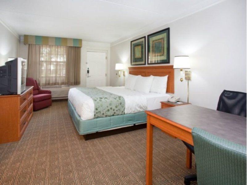 La Quinta Inn By Wyndham Denver Northglenn Room photo